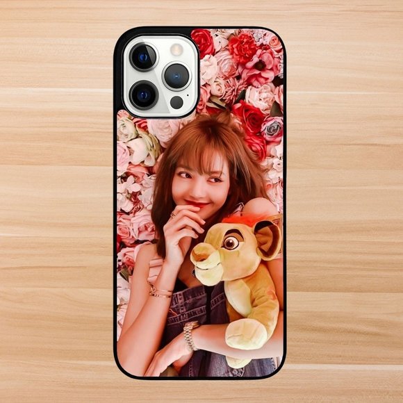 Cute Blackpink Lisa with Simba - Kpop iPhone Case - Picture 1 of 1